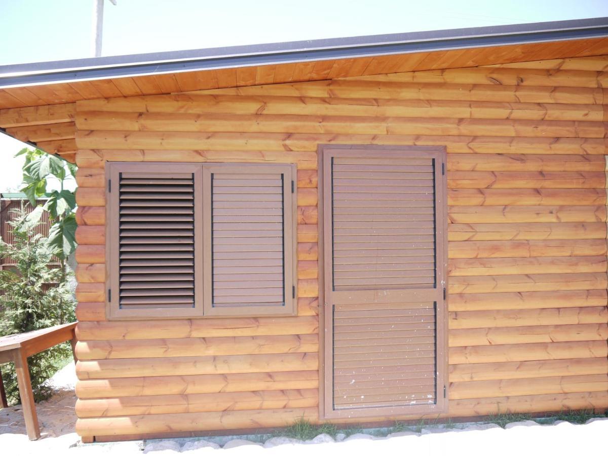 Windmill Shkodra Gesthouse Camping & Grill Ngoại thất bức ảnh