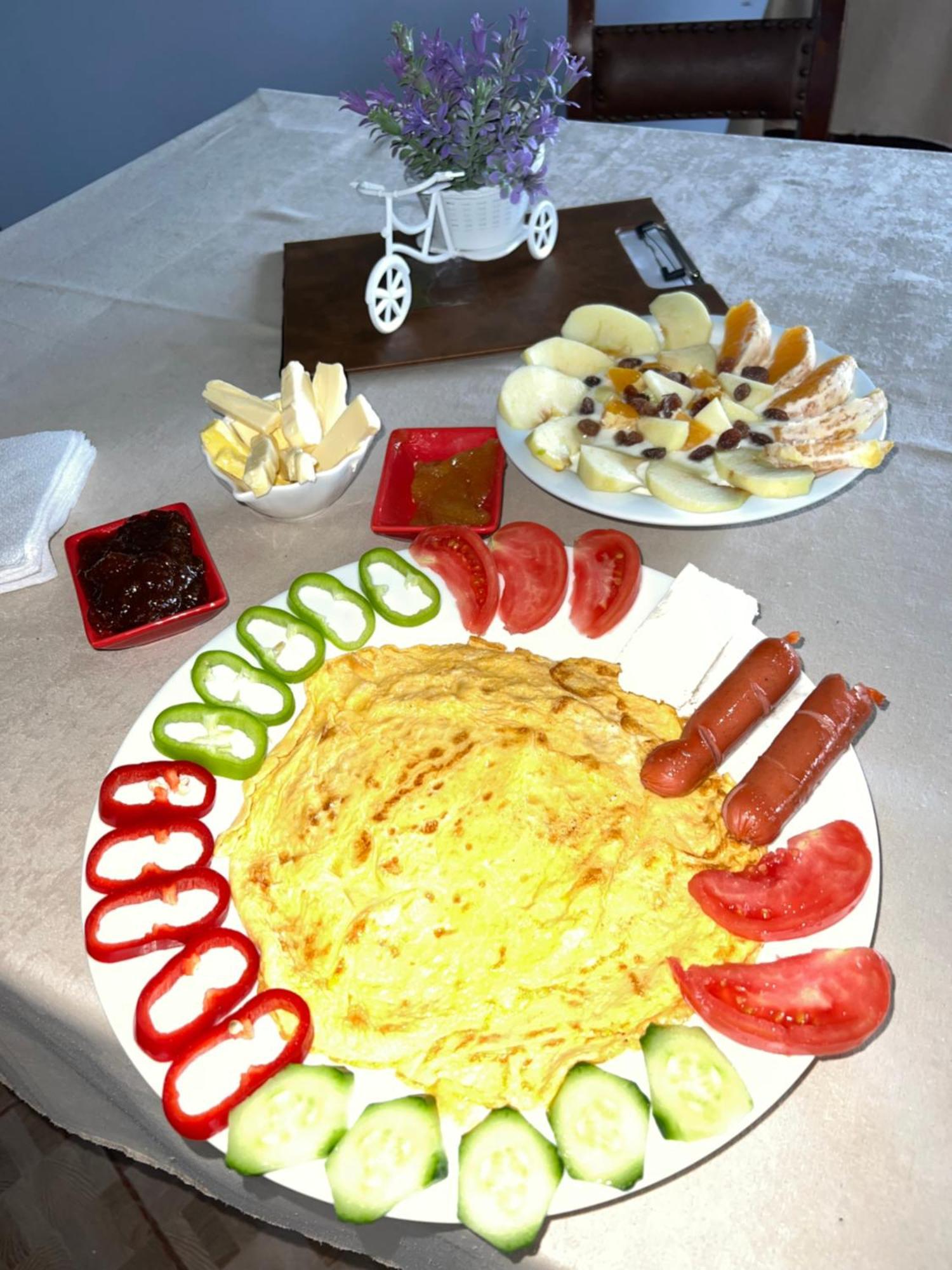 Windmill Shkodra Gesthouse Camping & Grill Ngoại thất bức ảnh